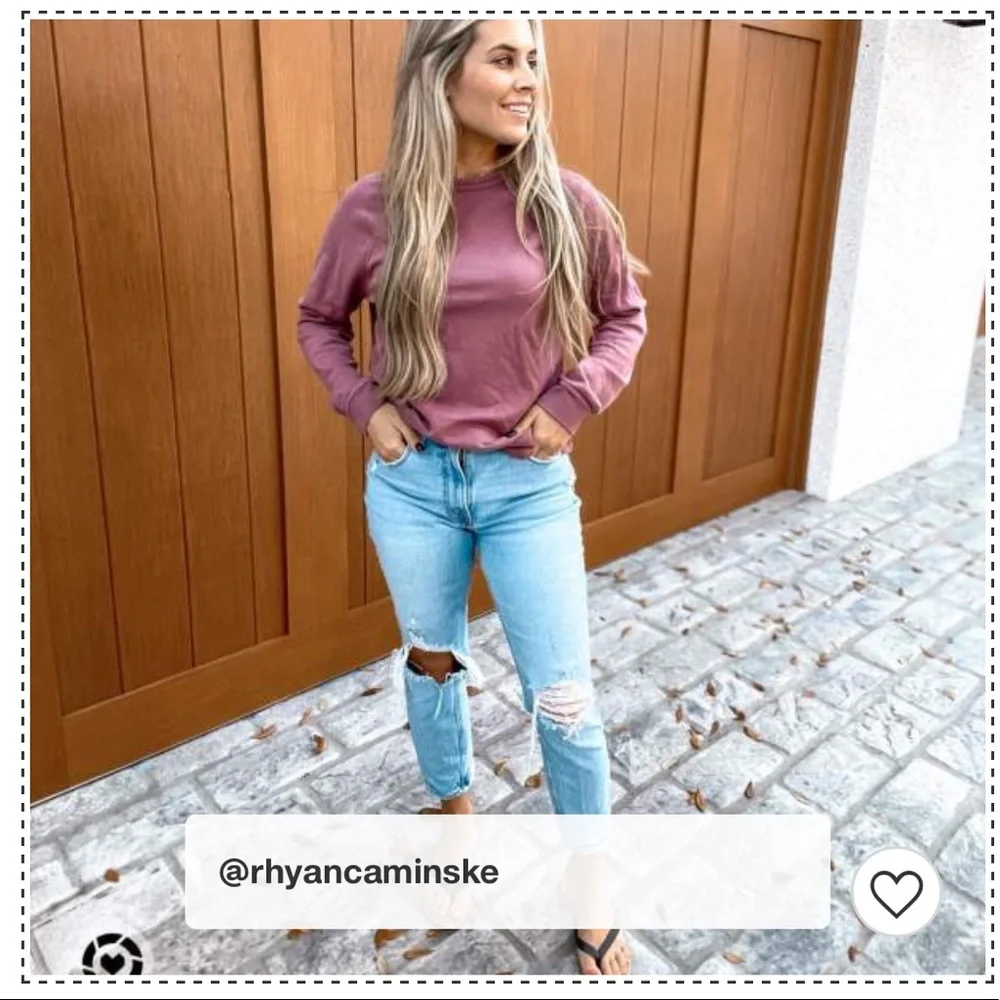 NWOT Universal Thread Crewneck - Picture 7 of 7